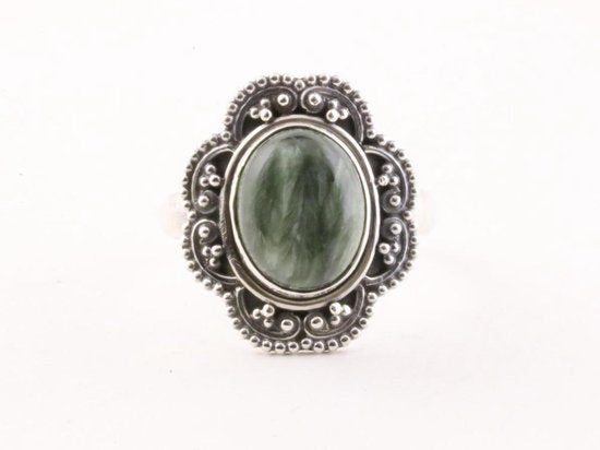 Bewerkte zilveren ring met serafiniet afbeelding 4