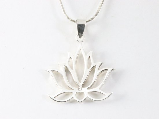Opengewerkte zilveren lotus bloem hanger aan ketting afbeelding 3