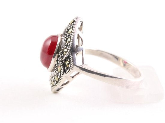 Zilveren ring met robijn en marcasiet afbeelding 2