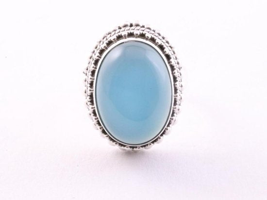 Zware bewerkte zilveren ring met blauwe chalcedoon afbeelding 2