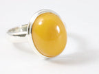 Ovale zilveren ring met gele amber afbeelding 1