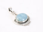 Bewerkte zilveren hanger met aquamarijn aan ketting afbeelding 2