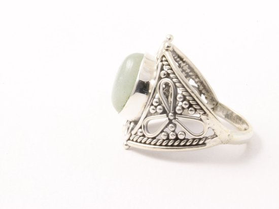 Opengewerkte zilveren ring met groene aventurijn afbeelding 2