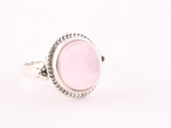 Bewerkte zilveren ring met rozenkwarts afbeelding 1