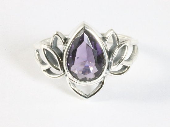 Opengewerkte zilveren lotus bloem ring met amethist afbeelding 4