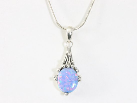 Bewerkte zilveren hanger met Australische opaal aan ketting afbeelding 4