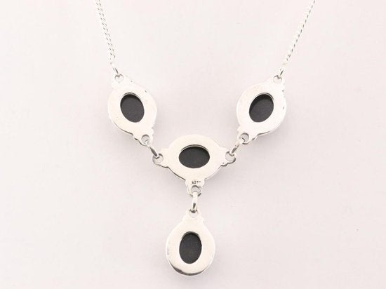 Bewerkte zilveren ketting met blauwe zonnesteen afbeelding 3