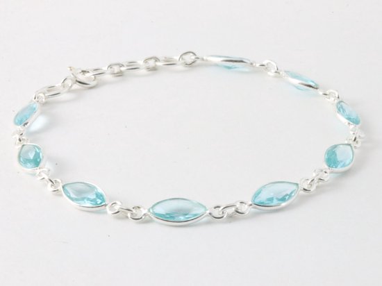 Fijne zilveren armband met blauwe topaas afbeelding 2
