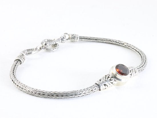 Traditionele zilveren snake armband met granaat afbeelding 2