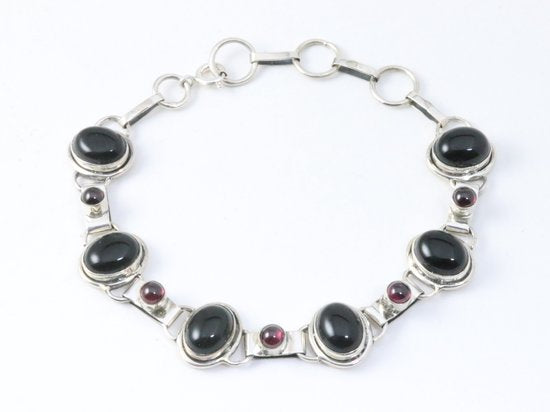 Zware zilveren armband met onyx en granaat afbeelding 1