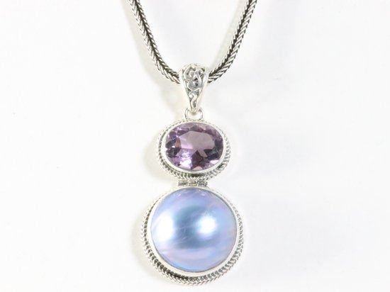 Bewerkte zilveren hanger met Tahiti parel en amethist aan vossenstaart ketting afbeelding 4