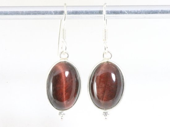 Fijne zilveren oorbellen met rode tijgeroog afbeelding 3
