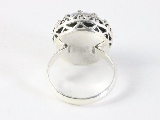 Traditionele bewerkte zilveren ring met Tahiti parel afbeelding 3