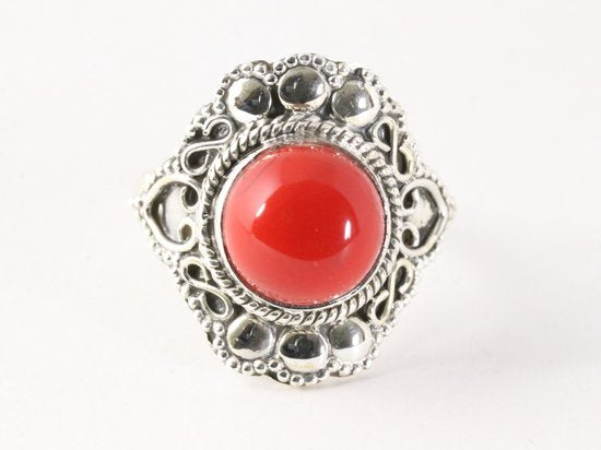 Bewerkte zilveren ring met rode jaspis afbeelding 4