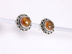 Fijne bewerkte zilveren oorstekers met amber afbeelding 2