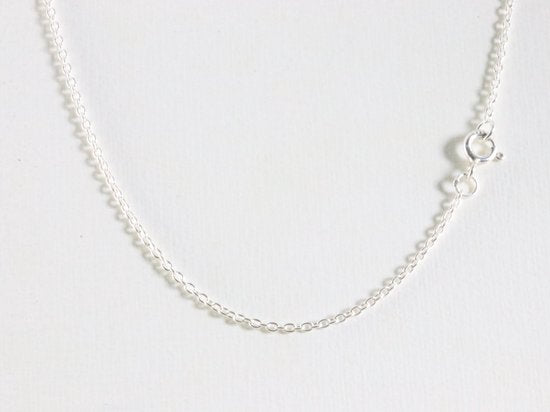 Fijne opengewerkte zilveren hanger met granaat aan ketting afbeelding 5