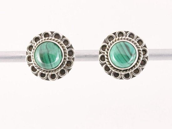 Fijne bewerkte ronde zilveren oorstekers met malachiet afbeelding 1