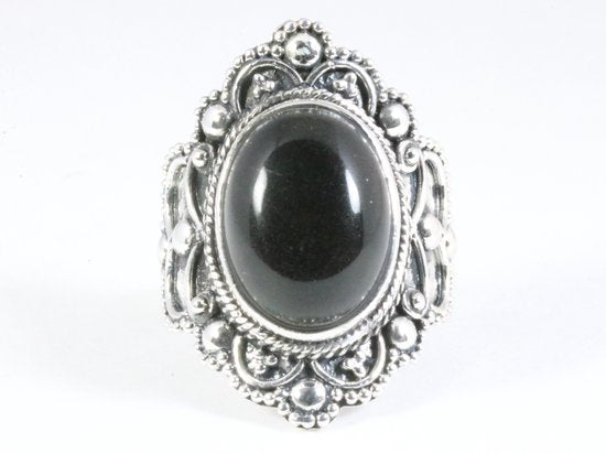 Bewerkte zilveren ring met onyx afbeelding 4