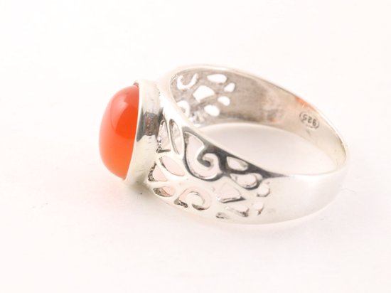 Opengewerkte zilveren ring met carneool afbeelding 2