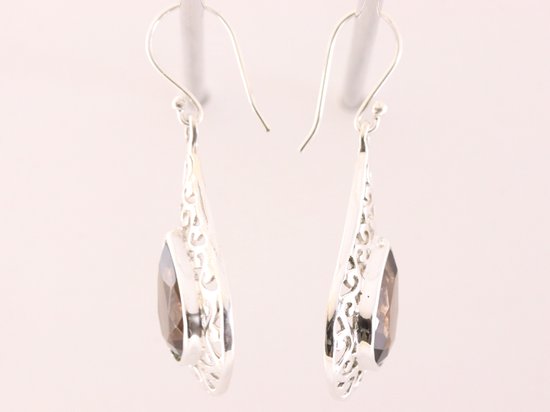 Opengewerkte zilveren oorbellen met rookkwarts afbeelding 2