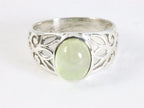 Opengewerkte zilveren ring met prehniet afbeelding 4