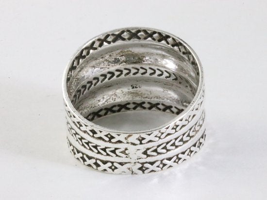 Brede zilveren ring met kabelpatronen afbeelding 3