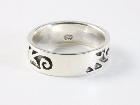 Zilveren ring met fantasie gravering afbeelding 2