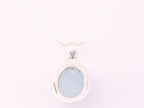 Ovale zilveren hanger met aquamarijn aan ketting afbeelding 3