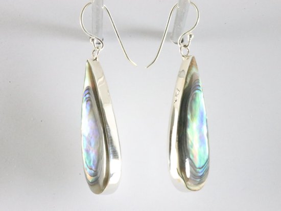 Lange druppelvormige zilveren oorbellen met abalone schelp afbeelding 2