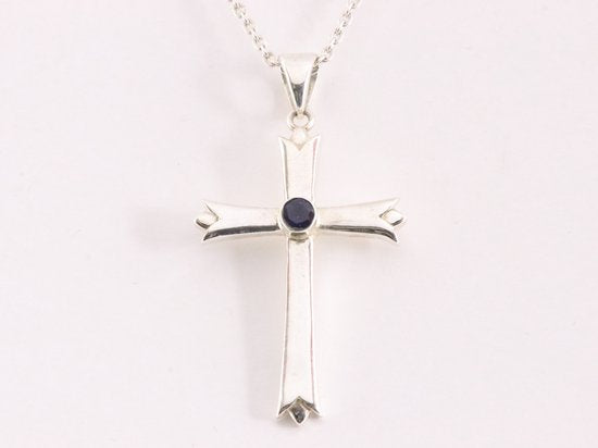 Hoogglans zilveren kruishanger met ioliet aan ketting afbeelding 4