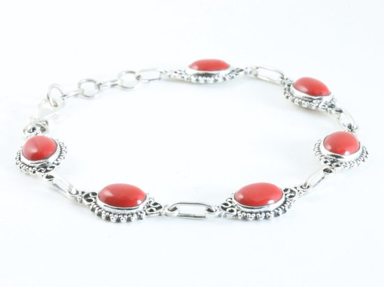 Fijne bewerkte zilveren armband met rode koraal steen afbeelding 2