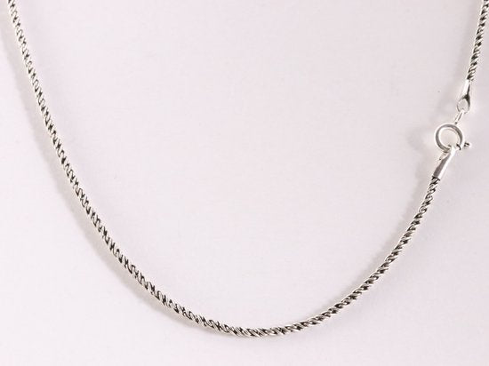 Bewerkte zilveren hanger met flint agaat aan ketting afbeelding 4