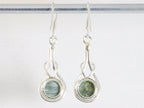 Zilveren oorbellen met groene serafiniet afbeelding 2