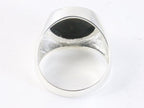 Ronde hoogglans zilveren ring met onyx afbeelding 3
