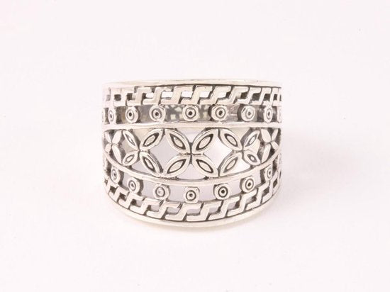 Opengewerkte zilveren ring afbeelding 4