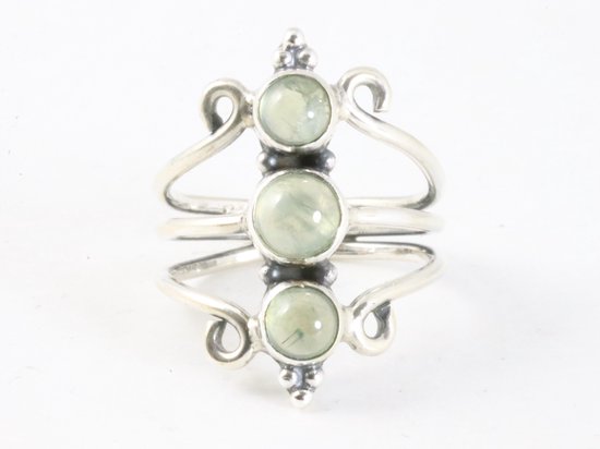 Opengewerkte zilveren ring met 3 prehniet stenen afbeelding 4