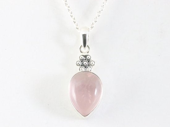 Bewerkte zilveren hanger met rozenkwarts aan ketting afbeelding 4