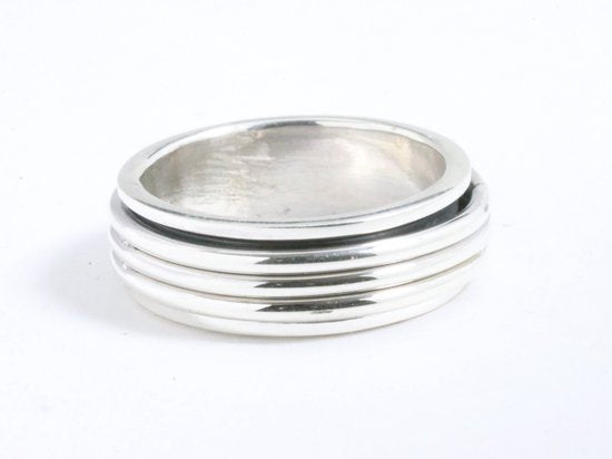 Zware zilveren geluksring met ribbels afbeelding 1