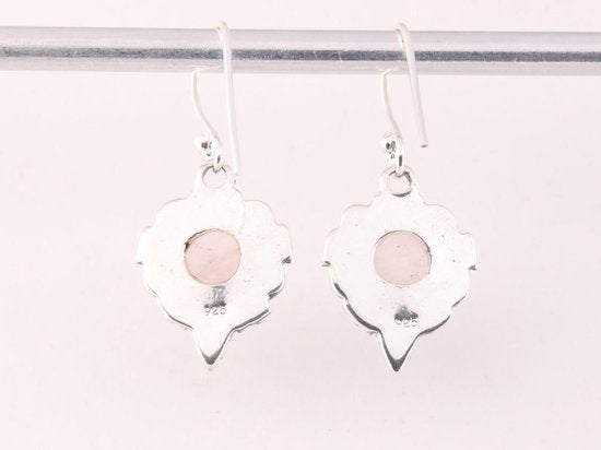 Bewerkte zilveren oorbellen met rozenkwarts afbeelding 3