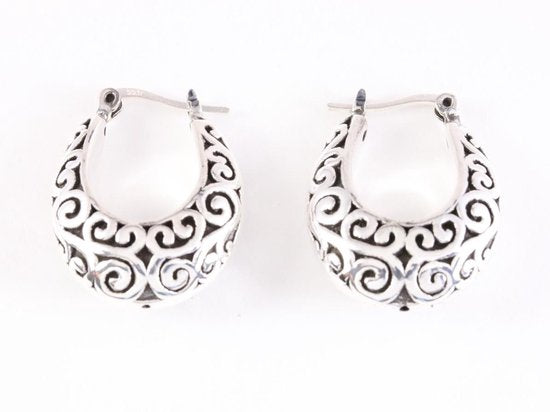 Bewerkte zilveren oorringen afbeelding 1