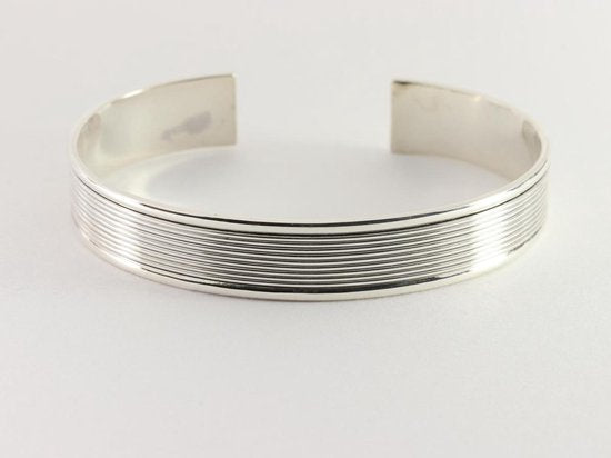 Zilveren klemarmband met fijn ribbelmotief afbeelding 1