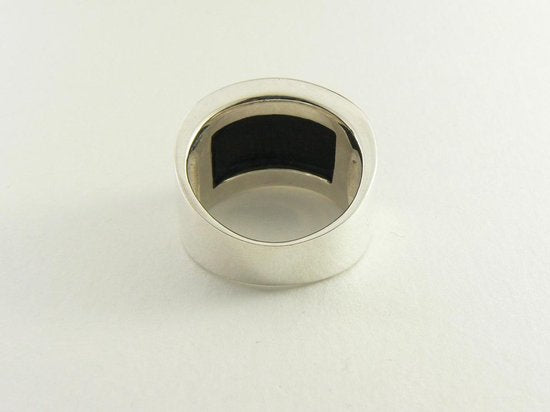 Zilveren ring met onyx afbeelding 3