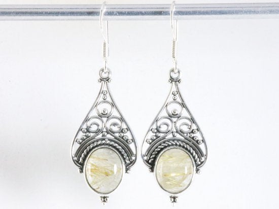 Lange opengewerkte zilveren oorbellen met gouden rutielkwarts afbeelding 3