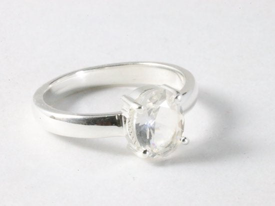 Fijne hoogglans zilveren ring met bergkristal afbeelding 1