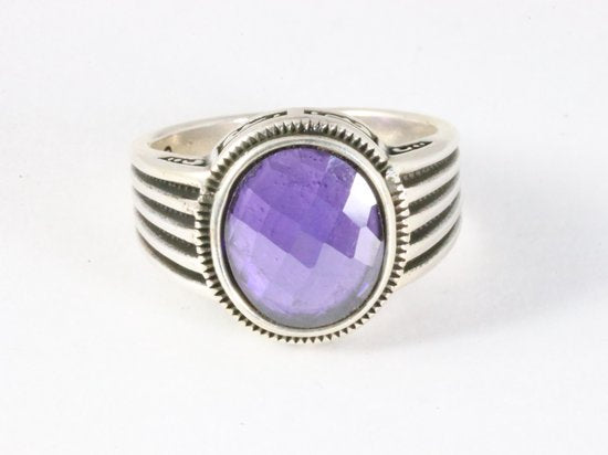 Zware bewerkte zilveren ring met amethist afbeelding 4