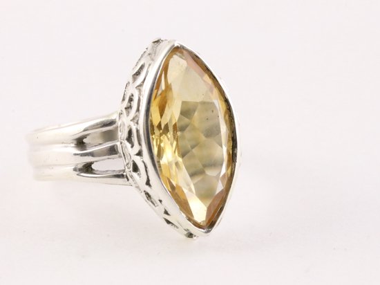 Bewerkte zilveren ring met citrien afbeelding 1