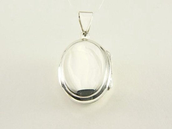 Ovaal zilveren medaillon met parelmoer afbeelding 3