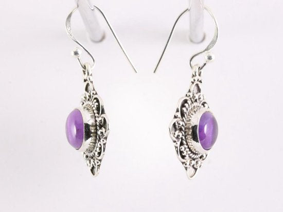 Bewerkte zilveren oorbellen met amethist afbeelding 2