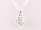 Fijne opengewerkte zilveren hanger met aqua chalcedoon aan ketting afbeelding 3