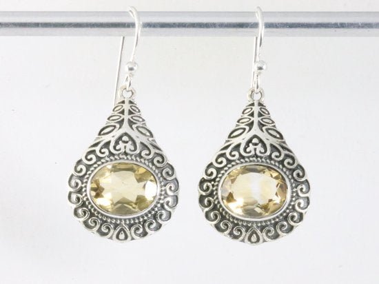 Bewerkte zilveren oorbellen met citrien afbeelding 4